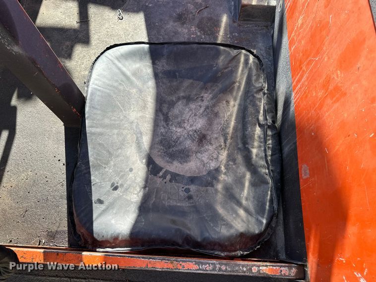 image for item ES1021 2008 International 4100 SBA bucket truck