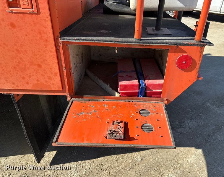 image for item ES1021 2008 International 4100 SBA bucket truck