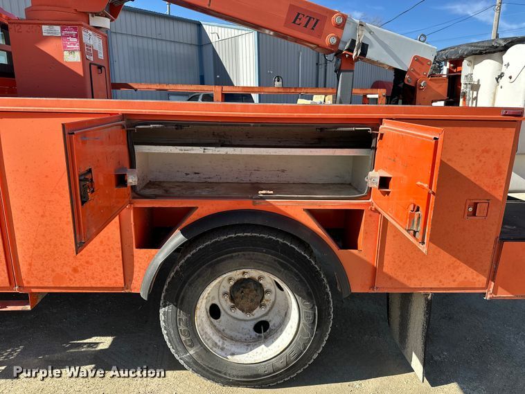 image for item ES1021 2008 International 4100 SBA bucket truck