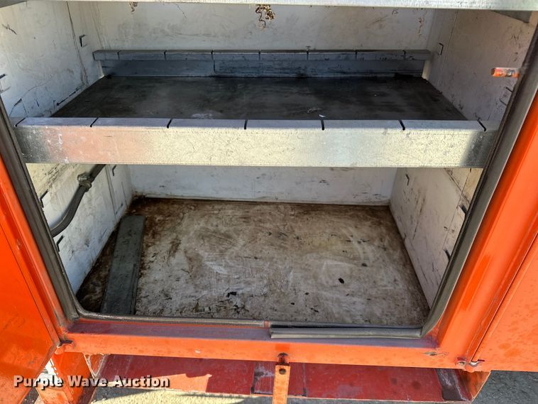 image for item ES1021 2008 International 4100 SBA bucket truck