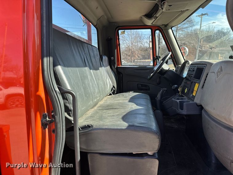 image for item ES1021 2008 International 4100 SBA bucket truck