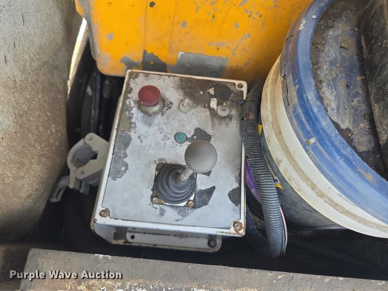 image for item ES1022 2005 Roadtec RX-900 soil stabilizer / reclaimer