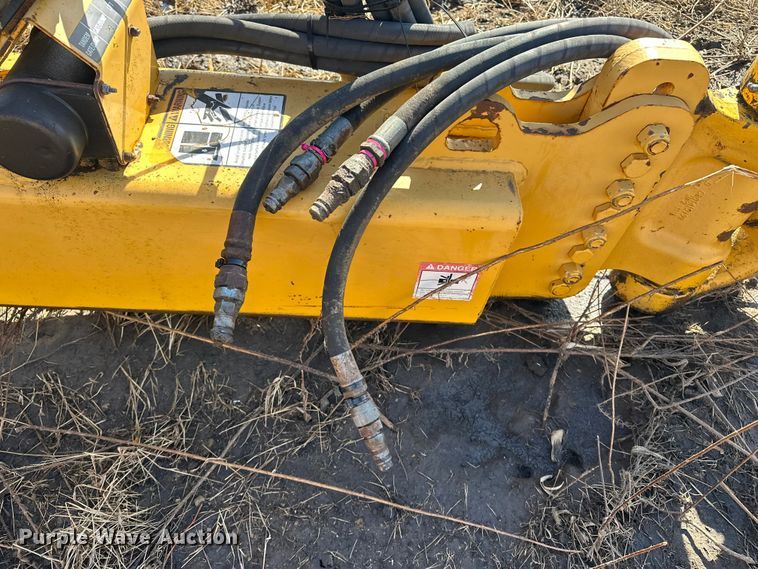 image for item ES1023 2005 John Deere 1812C scraper