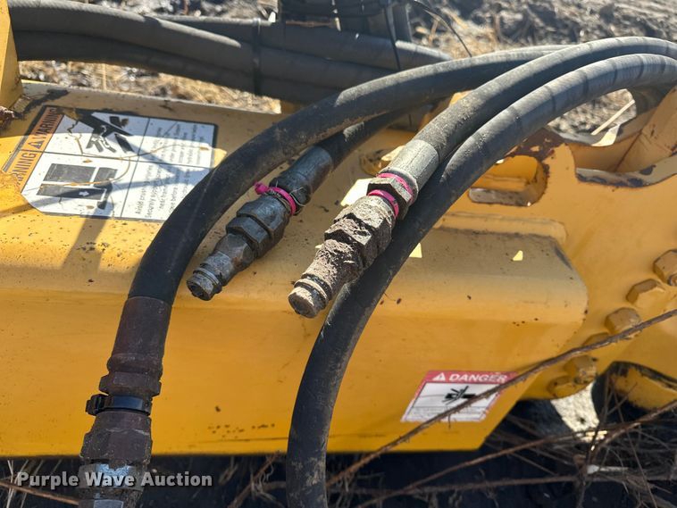 image for item ES1023 2005 John Deere 1812C scraper