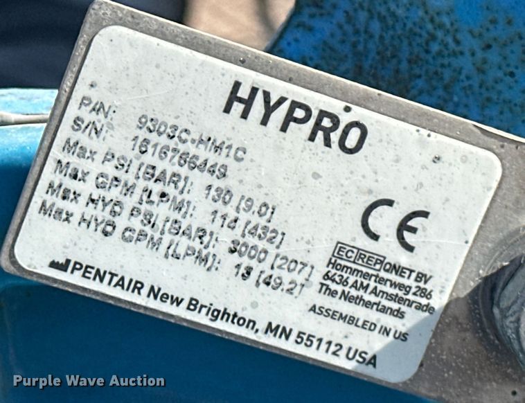 image for item ES1024 1985 Ford L7000 hook lift truck with tank