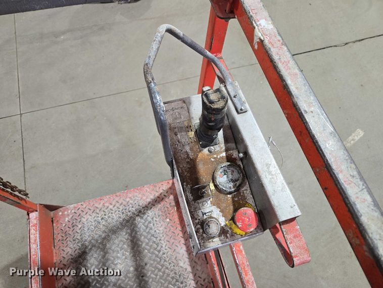 image for item ES2879 Skyjack SJ16 vertical lift