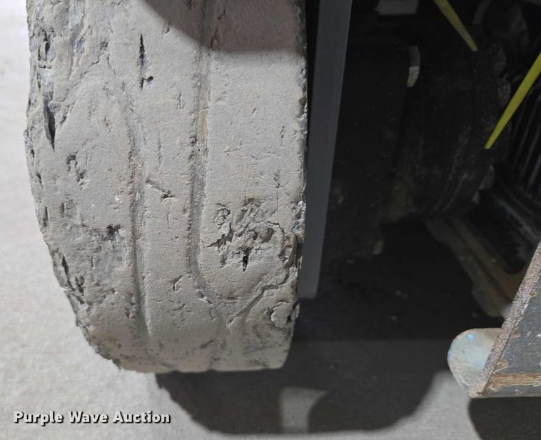 image for item ES2879 Skyjack SJ16 vertical lift