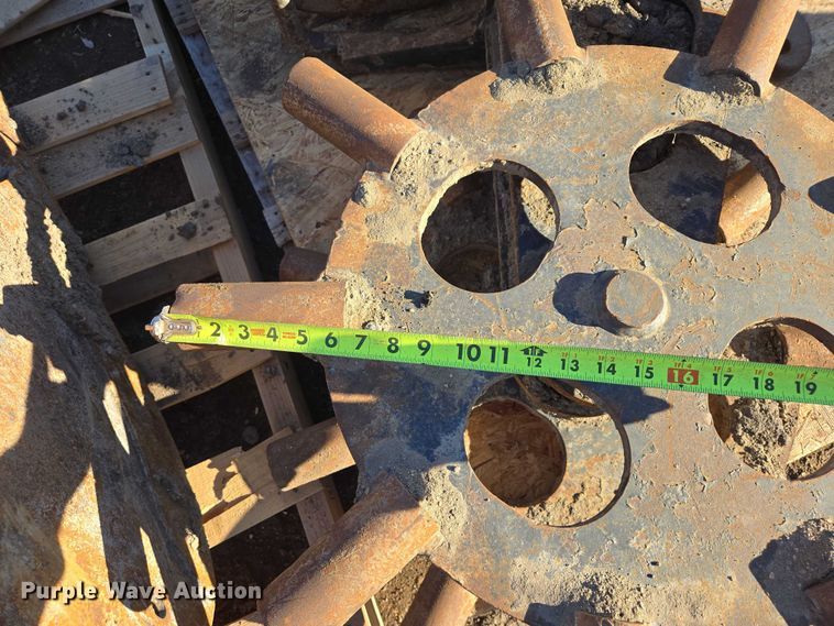 image for item ES2885 Bobcat mini excavator attachments