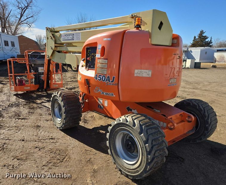 image for item ES2899 2008 JLG 450AJ Series II boom lift