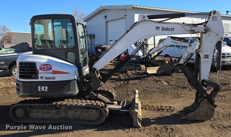 image for item ES2900 2019 Bobcat E42 mini excavator