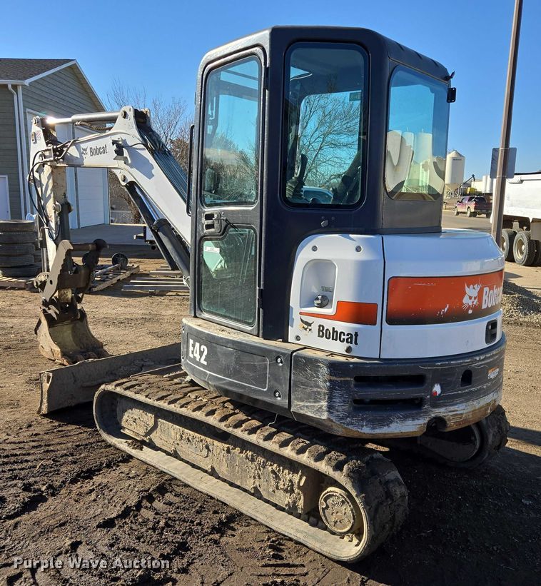 image for item ES2900 2019 Bobcat E42 mini excavator