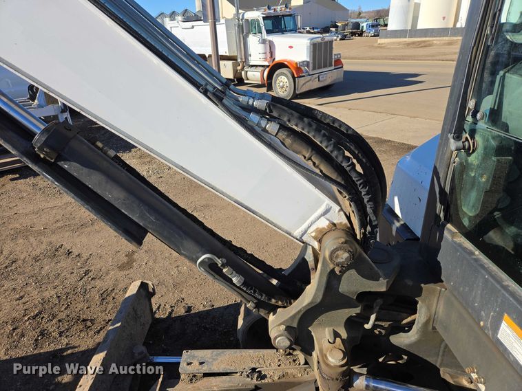 image for item ES2900 2019 Bobcat E42 mini excavator