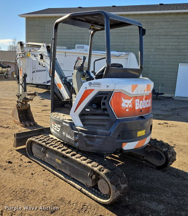 image for item ES2901 2017 Bobcat E35 mini excavator