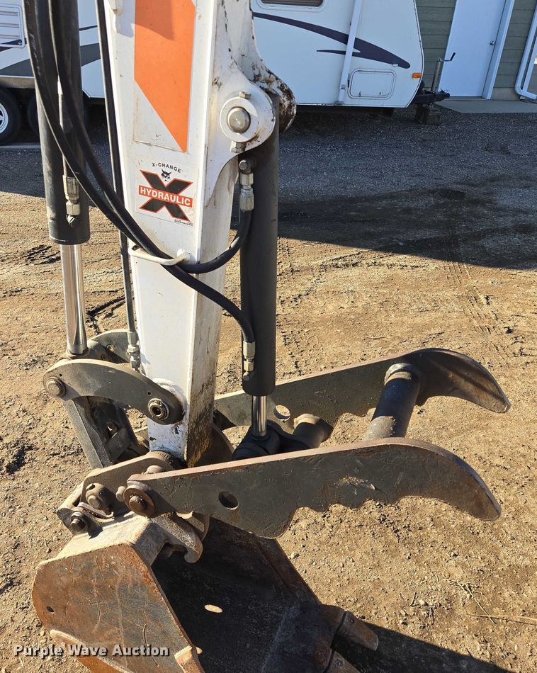 image for item ES2901 2017 Bobcat E35 mini excavator