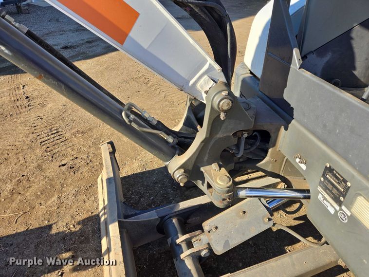 image for item ES2901 2017 Bobcat E35 mini excavator