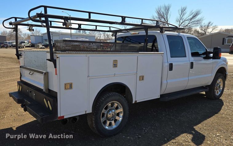 image for item ES2904 2015 Ford F350 Super Duty XL Crew Cab utility bed pickup truck