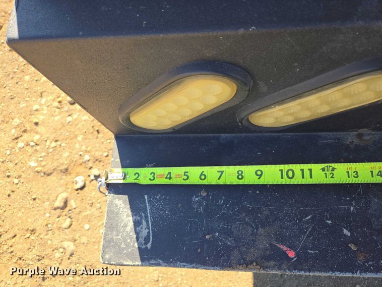 image for item ES2904 2015 Ford F350 Super Duty XL Crew Cab utility bed pickup truck