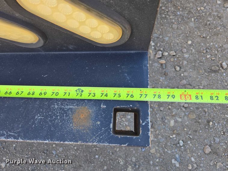 image for item ES2904 2015 Ford F350 Super Duty XL Crew Cab utility bed pickup truck