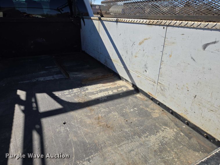 image for item ES2904 2015 Ford F350 Super Duty XL Crew Cab utility bed pickup truck