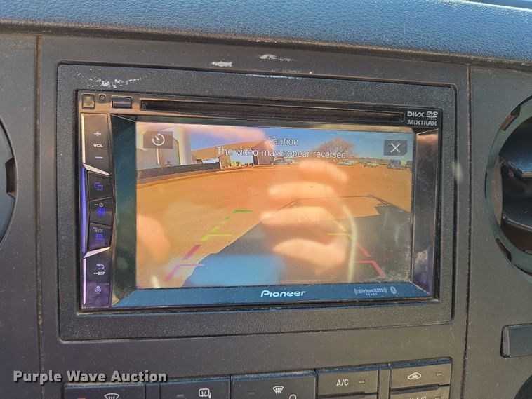 image for item ES2904 2015 Ford F350 Super Duty XL Crew Cab utility bed pickup truck