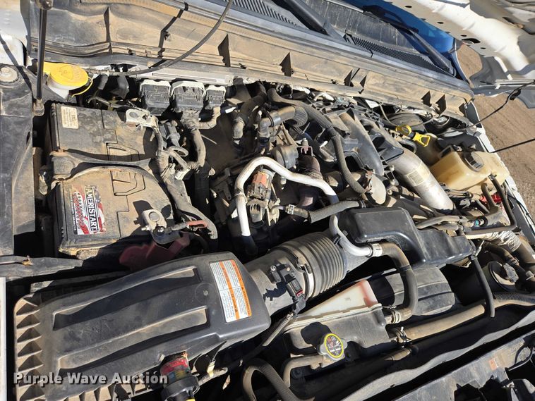 image for item ES2904 2015 Ford F350 Super Duty XL Crew Cab utility bed pickup truck