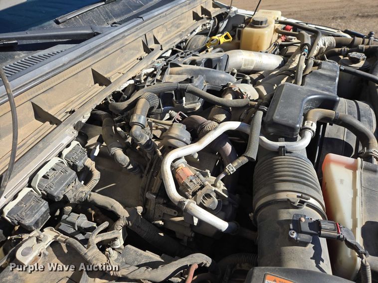 image for item ES2904 2015 Ford F350 Super Duty XL Crew Cab utility bed pickup truck