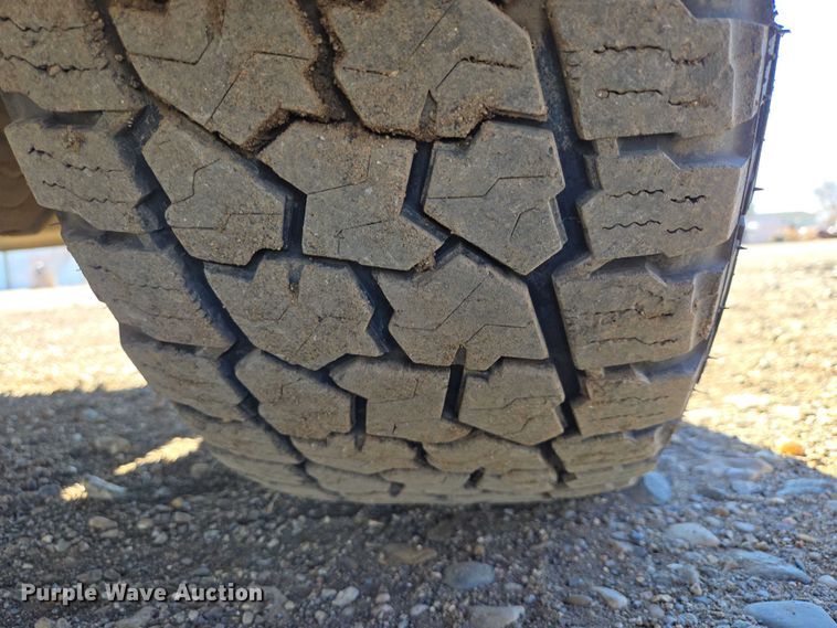 image for item ES2904 2015 Ford F350 Super Duty XL Crew Cab utility bed pickup truck