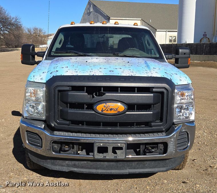 image for item ES2905 2015 Ford F350 Super Duty XL Crew Cab utility bed pickup truck