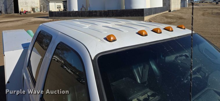 image for item ES2905 2015 Ford F350 Super Duty XL Crew Cab utility bed pickup truck