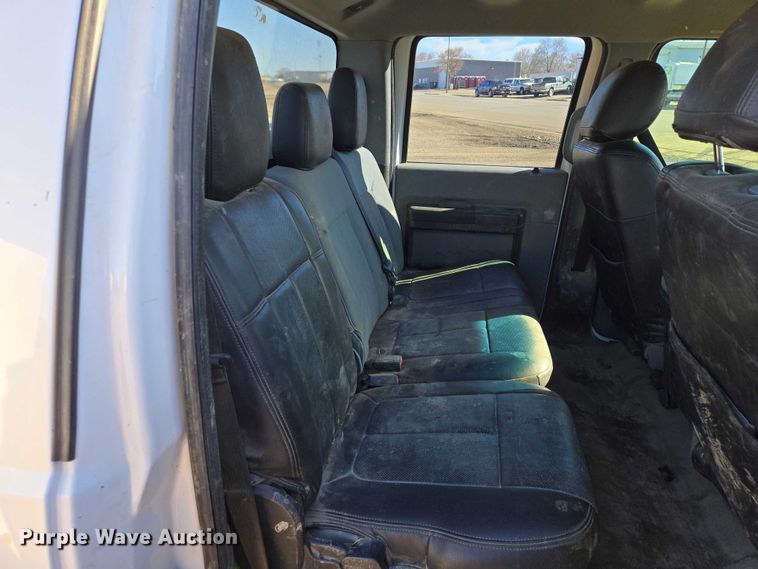 image for item ES2905 2015 Ford F350 Super Duty XL Crew Cab utility bed pickup truck