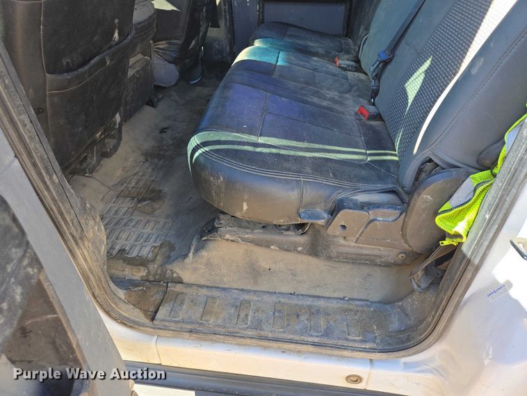 image for item ES2905 2015 Ford F350 Super Duty XL Crew Cab utility bed pickup truck