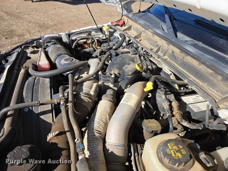 image for item ES2905 2015 Ford F350 Super Duty XL Crew Cab utility bed pickup truck