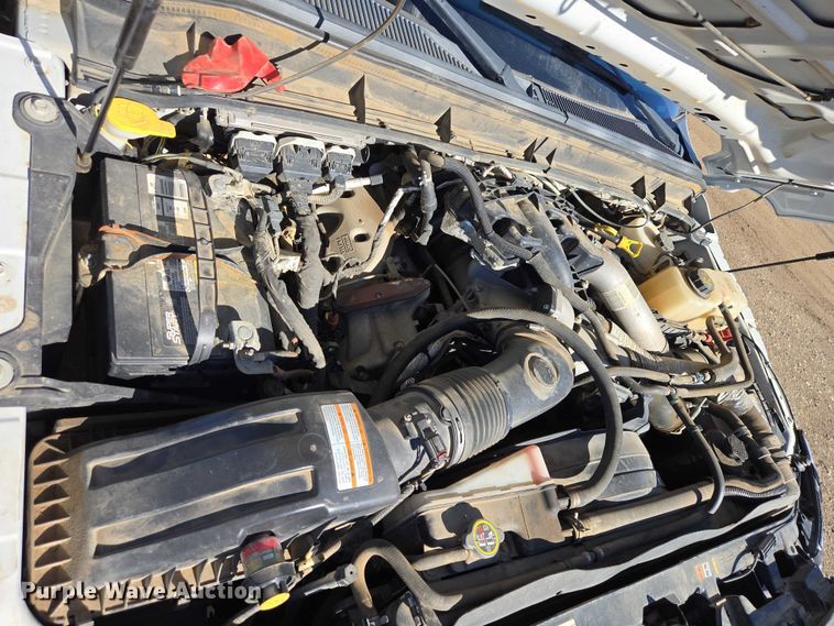 image for item ES2905 2015 Ford F350 Super Duty XL Crew Cab utility bed pickup truck