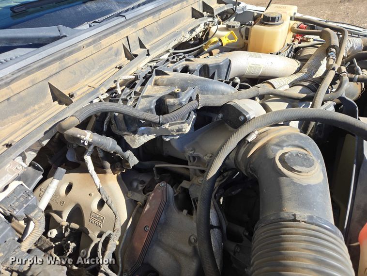 image for item ES2905 2015 Ford F350 Super Duty XL Crew Cab utility bed pickup truck