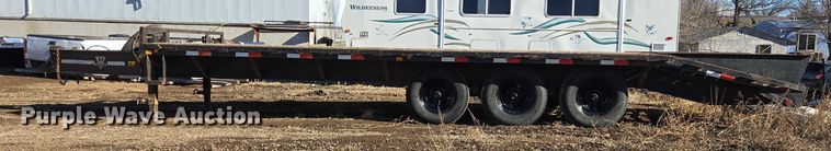 image for item ES2907 2004 PJ Trailers GN253 equipment trailer