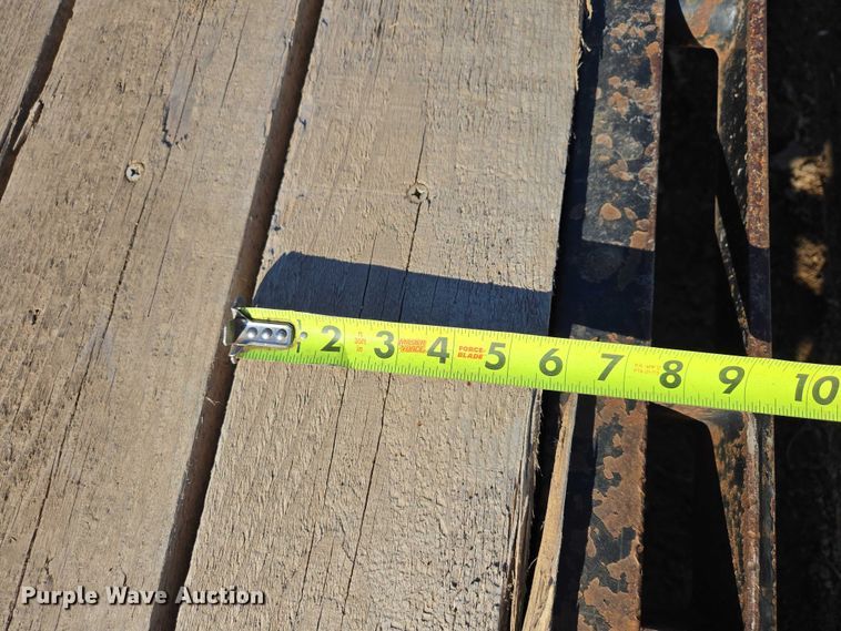 image for item ES2907 2004 PJ Trailers GN253 equipment trailer