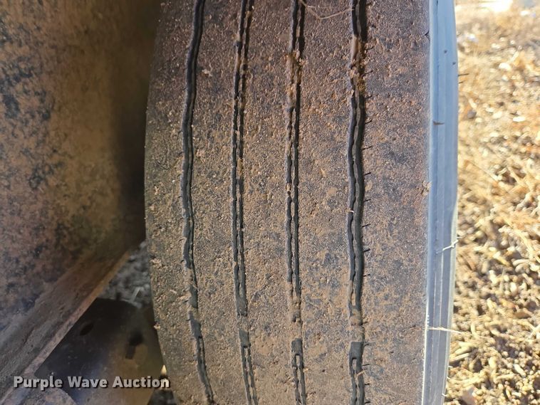 image for item ES2907 2004 PJ Trailers GN253 equipment trailer