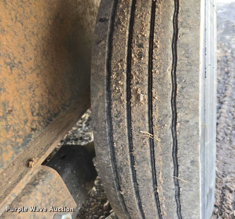 image for item ES2907 2004 PJ Trailers GN253 equipment trailer