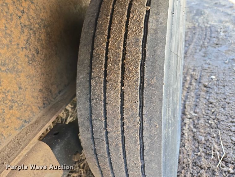 image for item ES2907 2004 PJ Trailers GN253 equipment trailer