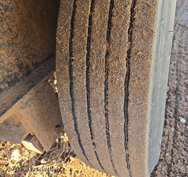 image for item ES2907 2004 PJ Trailers GN253 equipment trailer