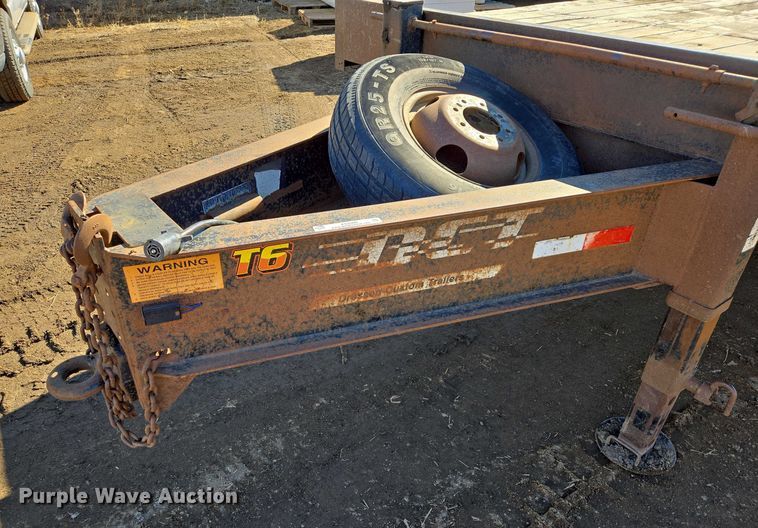 image for item ES2908 2002 DCT 827GBT24 equipment trailer