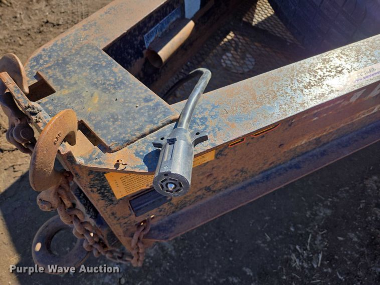 image for item ES2908 2002 DCT 827GBT24 equipment trailer