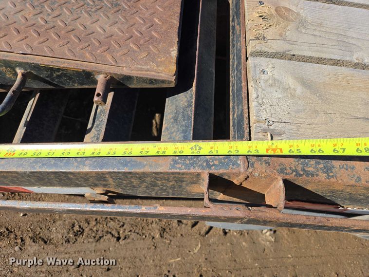 image for item ES2908 2002 DCT 827GBT24 equipment trailer