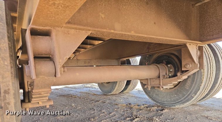 image for item ES2908 2002 DCT 827GBT24 equipment trailer