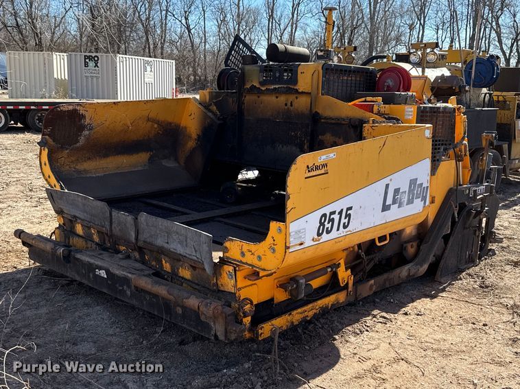 image for item ES5615 2007 Lee-Boy 8515 paver