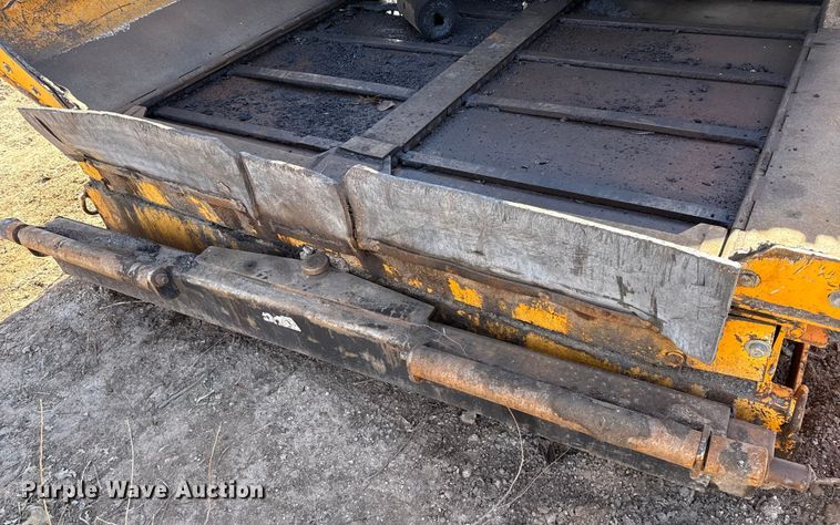 image for item ES5615 2007 Lee-Boy 8515 paver