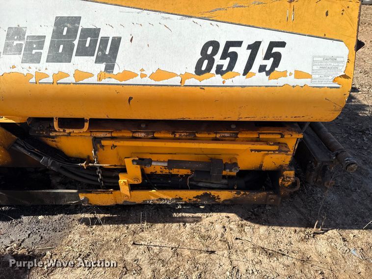 image for item ES5615 2007 Lee-Boy 8515 paver