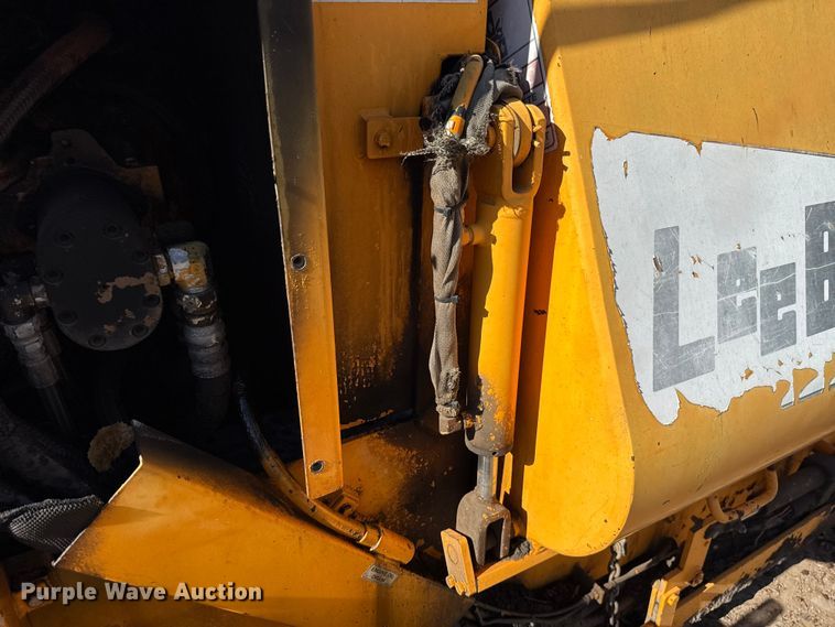 image for item ES5615 2007 Lee-Boy 8515 paver