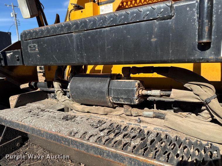 image for item ES5615 2007 Lee-Boy 8515 paver