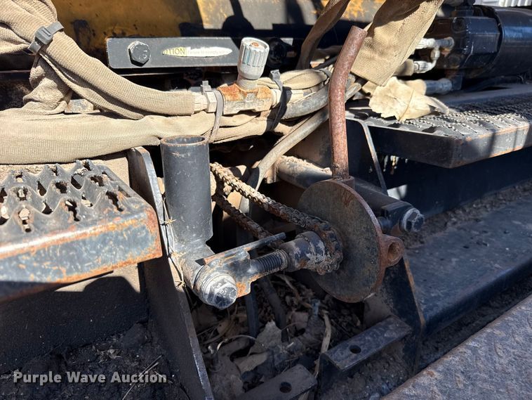 image for item ES5615 2007 Lee-Boy 8515 paver